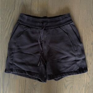 lululemon Scuba 5” Shorts Size 6 Black